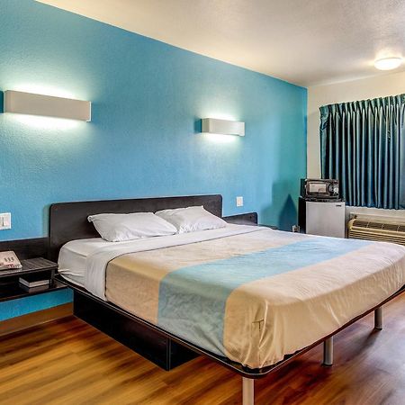 Motel 6 Waco - Lacy Lakeview Bellmead Extérieur photo