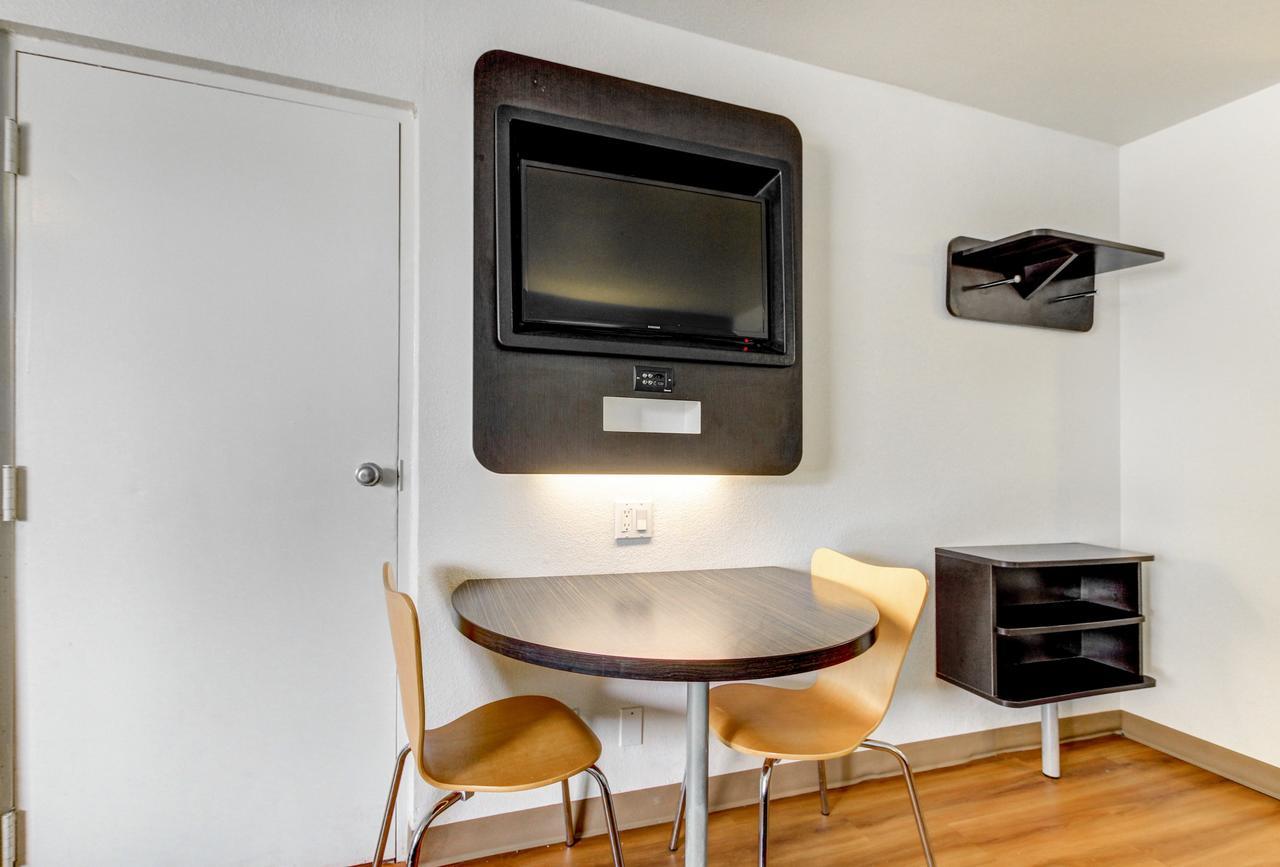 Motel 6 Waco - Lacy Lakeview Bellmead Extérieur photo
