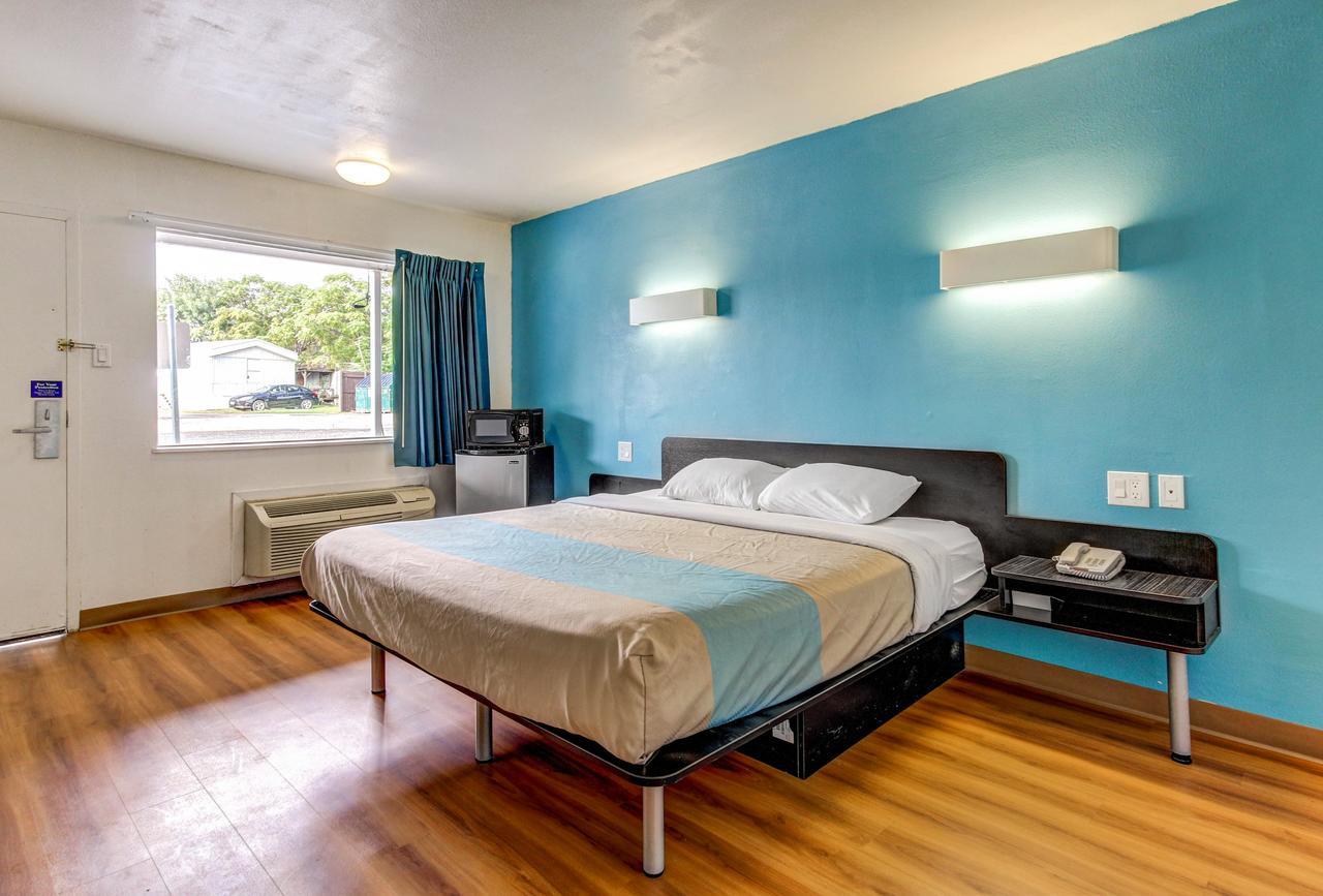 Motel 6 Waco - Lacy Lakeview Bellmead Extérieur photo